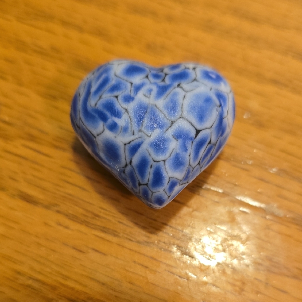 Dragon Scale Blue Stone Heart 1-1/4"